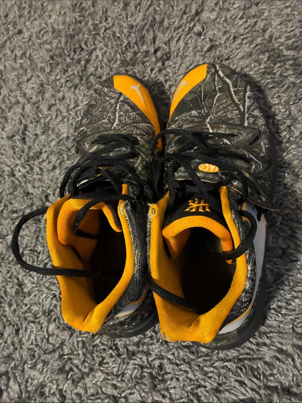 Nike Kyrie 5 taco
